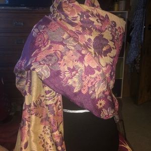 Purple/Cream Wrap Scarf 🧣